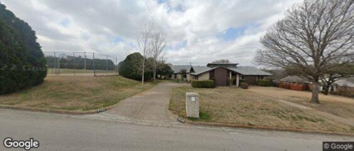 Edgecliff Village in Fort Worth